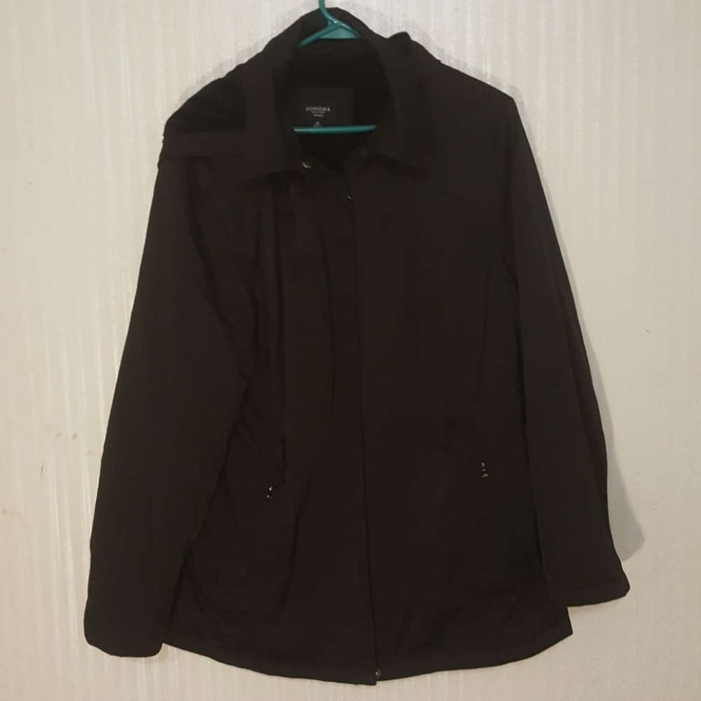 Sonoma Women's lightweight, lined coat.  Sz22